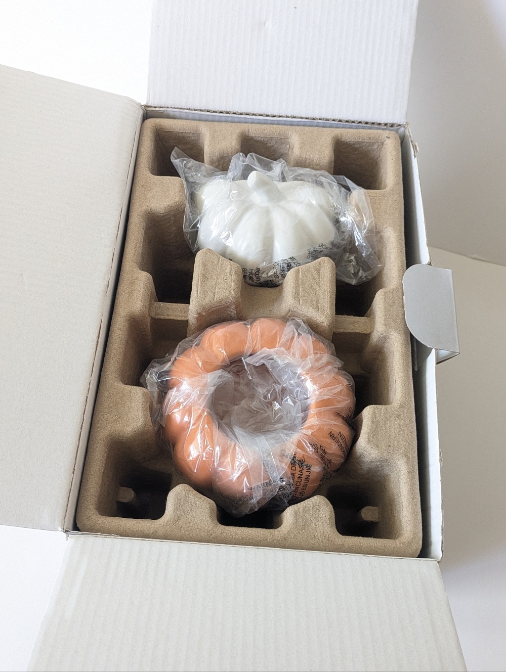 Scentsy - Color Me Pumpkin Warmer - New in Box - Picture 5 of 6